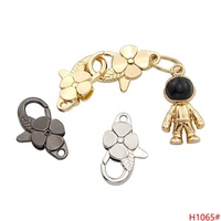 Porte-clés de voiture en métal en cuir pour hommes femmes Logo personnalisé Fermoir à ressort Porte-clés lapin Vente directe d'usine Présent Accessoires de voiture