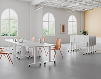 Table pliante contemporaine OMNI en acier inoxydable avec roues verrouillables, haute capacité de charge, table de formation pliable pour usage commercial