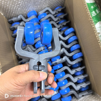 Chariot coulissant en plastique ZYRP pour volailles avec chaîne et manille pour système de convoyeur aérien d'abattage de poulets