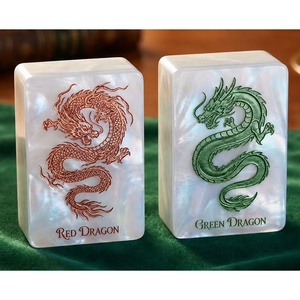Tuiles de Mahjong américaines en nacre rouge et verte Mythic <span class=keywords><strong>Beasts</strong></span> Dragon, ensemble de 160 tuiles avec tapis, tuiles en acrylique gravées avec des légendes - Product Image 1