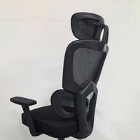 Chaise de bureau ergonomique avec accoudoirs 4D et repose-pieds rétractable, coussin épais en maille respirante pour un confort tout au long de la journée