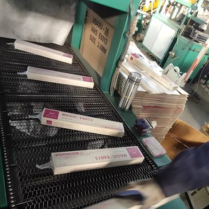 Suministros de <span class=keywords><strong>Soldadura</strong></span> y <span class=keywords><strong>Soldadura</strong></span> en Caliente, AWS <span class=keywords><strong>E</strong></span> 6013 6011 <span class=keywords><strong>7018</strong></span> 2.5mm 3.2mm 4.0mm y Máquina para Fabricar Varillas de <span class=keywords><strong>Soldadura</strong></span> - Product Image 6