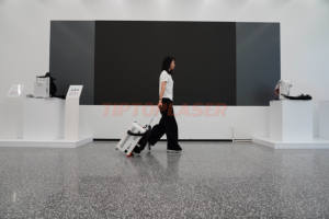 Détachant de <span class=keywords><strong>peinture</strong></span> et de rouille au laser <span class=keywords><strong>puissant</strong></span> et portable de 500 W, avec valise à roulettes de 28 kg, idéal pour les applications de maintenance intensives - Product Image 5