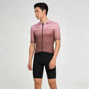 เสื้อจักรยานแขนสั้นผู้ชายทรงเข้ารูป ระบายอากาศ แห้งเร็ว ลายตารางสีชมพูไล่เฉด พิมพ์ลายแบบซับลิเมชั่น สำหรับปั่นจักรยานบนถนน - Product Image 1