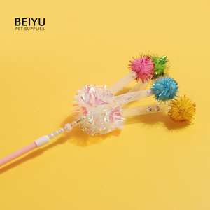 Baguette de jeu pour chat Beiyu avec pompons et clochette pour jeu interactif, jouet pour animaux de compagnie en PVC de 15 g - Product Image 1