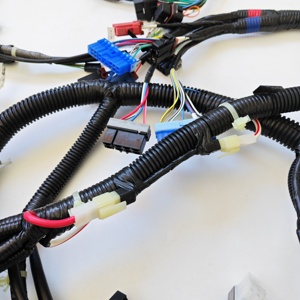 Çevre Koruma Otomotiv Kablo Konnektörü Kalaylı Bakır Özlü PTFE/Naylon Alev Geciktirici IP66 Motor Kornası için CE - Product Image 3