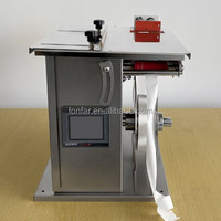 Machine d'étiquetage semi-automatique en L à 90 degrés pour coins de cartons / Machine d'étiquetage à angle droit pour boîtes express