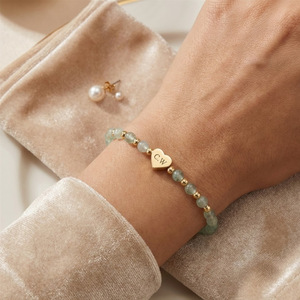 Bracelet ajustable en acier inoxydable avec breloque cœur en or 18 carats et perle cœur en pierre naturelle, design personnalisé de haute qualité - Product Image 4