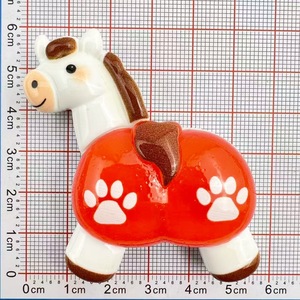 Accesorios de resina DIY de dibujos animados, bonitos y divertidos, con diseño de poni grande y llamativo, material hecho a mano para colgantes de llavero de teléfono. - Product Image 6