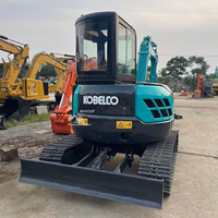 Mini-pelleuse Kobelco SK50SR importée du Japon pour les travaux municipaux et de jardinage