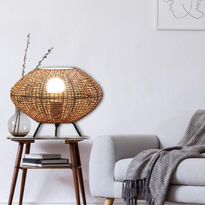 Abat-jour en forme de lanterne tissée en rotin de style campagnard moderne, design à main levée pour lit d'étude, petit déjeuner, restaurant, lampadaire - Product Image 2