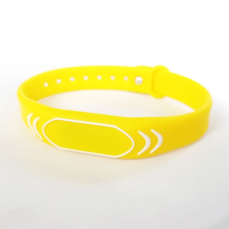 สีเหลือง