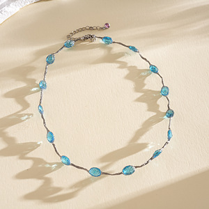 Collar de Aleación Plateada para Mujer con Colgante de Hojas de Circonia Cúbica Verde, Joyería Romántica para Uso Diario - Product Image 5