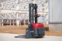 Apilador Eléctrico Portátil de 1t (1000kg) y 2.5m, Compacto, con Batería de Litio de 24V, Certificación CE, Hidráulico Lateral