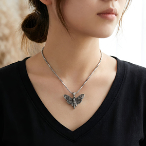 Pendentif en acier inoxydable de style punk avec motif crâne et insecte, bijou fantaisie unisexe, vente en gros - Product Image 3