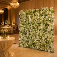 Ivoorwitte saliegroene kunstbloemenwand van zijden rozen, pioenrozen en hortensia's voor bruiloftachtergrond en fotobooth achtergrond