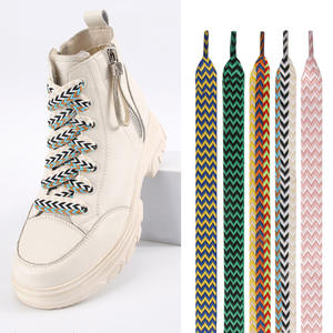 Chaussures de basket YNBG XD605 pour hommes et femmes, motif flèche coloré, tendance, en tissu de coton, toutes saisons - Product Image 1