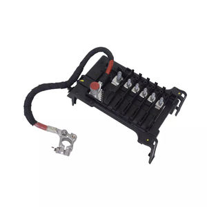 <span class=keywords><strong>Skoda</strong></span> <span class=keywords><strong>Enyaq</strong></span> & VW <span class=keywords><strong>ID</strong></span>.4 2023 RHD Boîte à fusibles avec borne de batterie Nouvel état 1EA937548A IV 50 Kit intérieur - Product Image 1