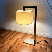 Lampe de bureau contemporaine pour la décoration de la maison, abat-jour en tissu, lumière LED chaude, style minimaliste, éclairage de table pour chambre à coucher, salon