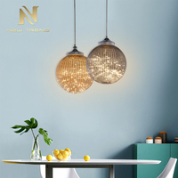 Prix bas Chambre Salon Chaîne En Métal A Mené Le Plafonnier Suspendu Boule de Verre Lustre