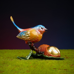 Ornement d'oiseau en laiton Copper World avec œuf doré en forme de gland, décoration d'intérieur pour table, cadeau du Nouvel An - Product Image 2