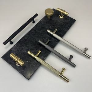 Poignée de tirage moletée en aluminium AJ HANDLE-T BAR pour porte d'armoire de cuisine, finition laiton brossé, chrome, ou bronze canon - Product Image 4