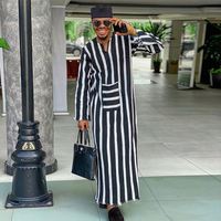 Vente en gros de Jubba, Qamis, Jalabiya, Kurta Pajama, Thobe de créateur pour hommes, blancs, de style arabe, punjabi et émirati, avec motif poulet