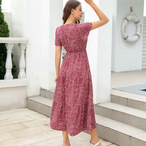 Robe d'été élégante pour femmes, jupe fendue, imprimé léopard personnalisé, col en V profond, manches courtes, décoration en dentelle, midi, écologique - Product Image 3