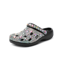 2025 luxe dames plate-forme intérieur coloré diapositives pantoufles Bling trou sabot chaussures femmes strass plat sandales pantoufles