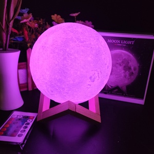 Lampada lunare con stampa PLA 12/15/18/20/24 CM USB ricaricabile luce lunare luminosa 16 colori cambia Lampara <span class=keywords><strong>Luna</strong></span> per la decorazione della camera dei bambini - Product Image 1