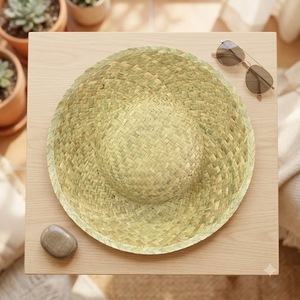 Chapeaux de paille tressés à la main de haute qualité pour l'été, style plage, à calotte plate, taille ajustable, protection solaire, vente en gros - Product Image 1