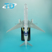 Modèle d'avion à réaction turc B777-300 à l'échelle 1/160, 47 cm, avec socle