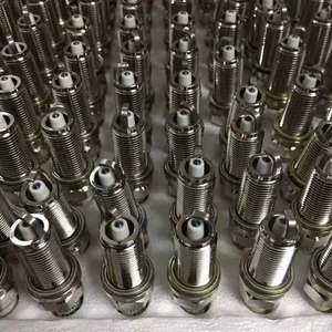 Платиновая свеча зажигания ILFR6B, аналог OEM, для двигателей L-and R-over F-reelander S-ubar-u <span class=keywords><strong>2</strong></span>.5T - Product Image 2