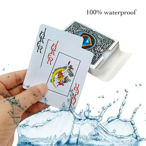 Impression de logo personnalisé cartes à jouer en PVC étanches et durables résistantes à la courbure pour un nettoyage facile pour les jeux de voyage en <span class=keywords><strong>famille</strong></span> en plein air - Product Image 2