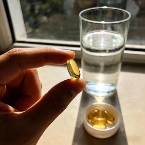 Производитель пищевых добавок: Омега-<span class=keywords><strong>3</strong></span> рыбий жир в капсулах 1000 мг, OEM-производство - Product Image 6