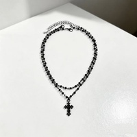 Collier ras du cou vintage gothique à double rang de perles avec pendentif étoile, lune et croix, vente directe usine