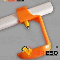 Système clé en main d'équipement d'élevage avicole : ligne d'abreuvement automatique pour poulets avec pompe doseuse d'eau Dosatron pour élevage au sol