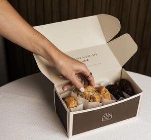 Sang trọng tùy chỉnh bánh vuông tráng miệng hộp, dùng một lần Baking Box, vuông có thể gập lại hộp giấy - Product Image 3