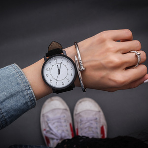 <span class=keywords><strong>Montre</strong></span> Quartz <span class=keywords><strong>Homme</strong></span> Tendance à Cadran Simple et Large, Personnalisée, pour Couples - Product Image 5