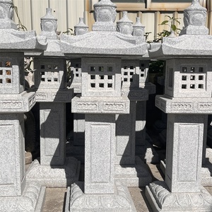 Lámpara de Piedra Esculpida a Precio de Mayoreo para Decoración de Jardín al Aire Libre, Estatua de Lámpara de Estilo Japonés Tallada a Mano - Product Image 4