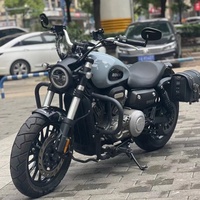 Asiento de Motocicleta Jinjila Curiser de 300cc Modificado Retro con Esquema de Color Rojo Rosa Usado, con Velocidad Máxima de Más de 80 km/h para Mayor Comodidad