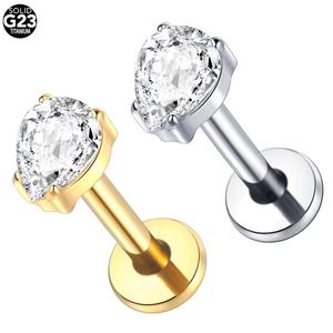 Diseño elegante de estambres dorados con tachuelas con contraste para mujer, aspecto de fiesta, cartílago roscado interno de aleación de titanio de ASTM-F-136 - Product Image 1