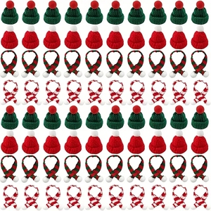 Mini-chapeaux de Noël rouges en tricot pour bouteilles de vin – Décorations festives pour cadeaux de fête de Noël - Product Image 1