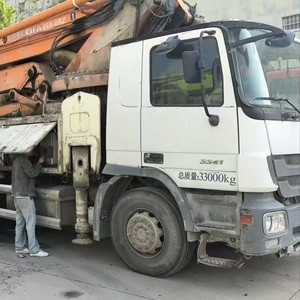 Camión bomba de hormigón Zoomlion Mercedes de 47 metros fabricado en 2012, con una cotización de <span class=keywords><strong>250</strong></span>.000 <span class=keywords><strong>RMB</strong></span> - Product Image 1