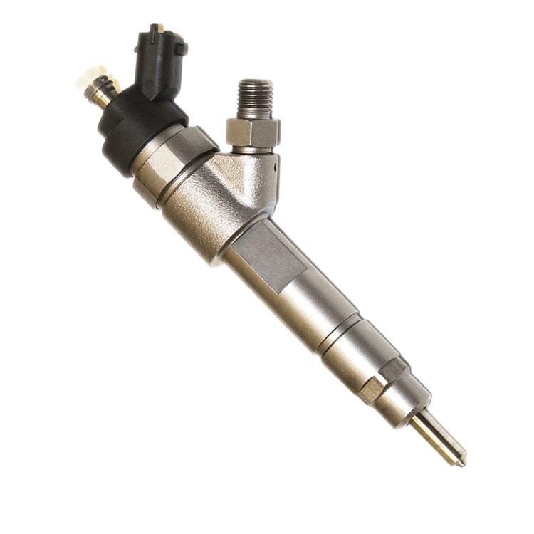 good price common rail assembly diesel fuel injector 0445120002  with nozzle DSLA136P804 injector 0 445 120 002 for Iveco