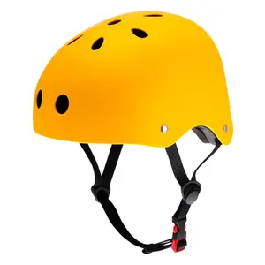 新款成人学步滑板车自行车长板直排轮滑MTB多运动透气头盔