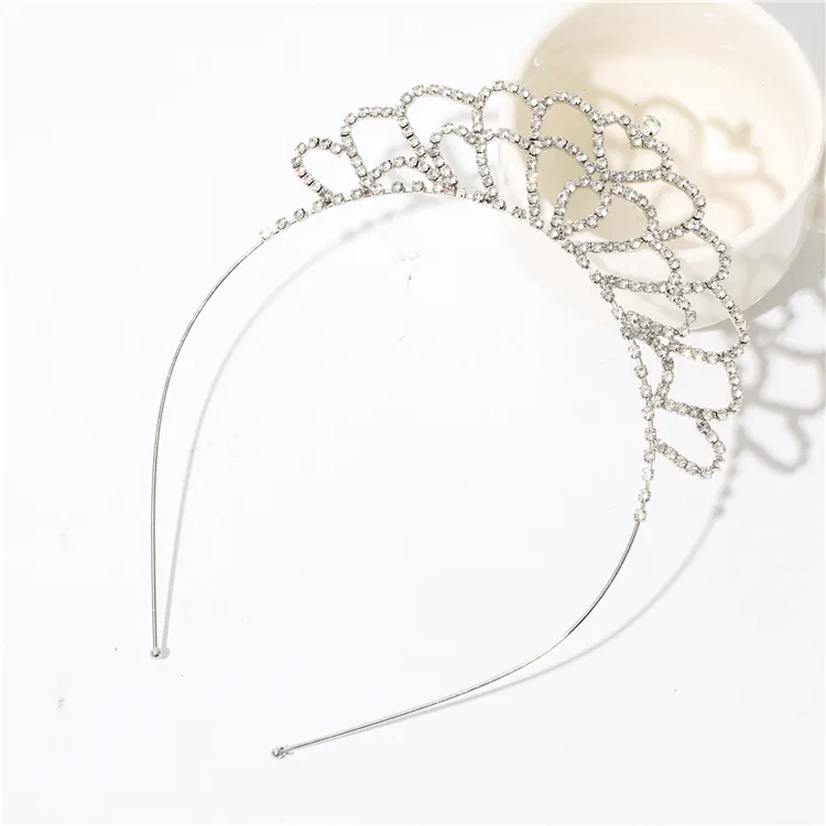 Yeni tasarım kristal taklidi bandı hafif kraliçe prenses taç düğün gelin Tiaras takılar saç aksesuarları kadınlar için