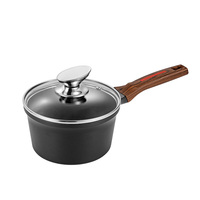 Casserole classique antiadhésive en aluminium moulé sous pression avec fond en acier inoxydable, compatible lave-vaisselle et facile à nettoyer