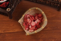 Hoogwaardige gevriesdroogde aardbeienschijfjes zonder suiker voor ijskoffie, fruitthee, snack, ingrediënt, bulkverpakking