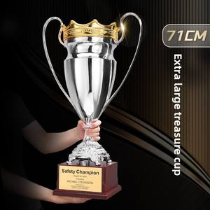 كأس بطل مخصص وبحجم كبير من المعدن، كأس تكريمي لبطولات كرة القدم والأنشطة الجماعية - Product Image 3